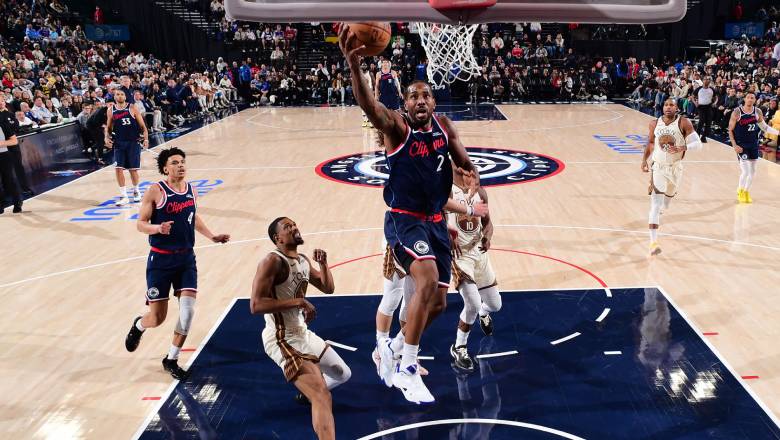 Golden State Warriors coach Steve Kerr ejected after ranting at referee - Ảnh 1