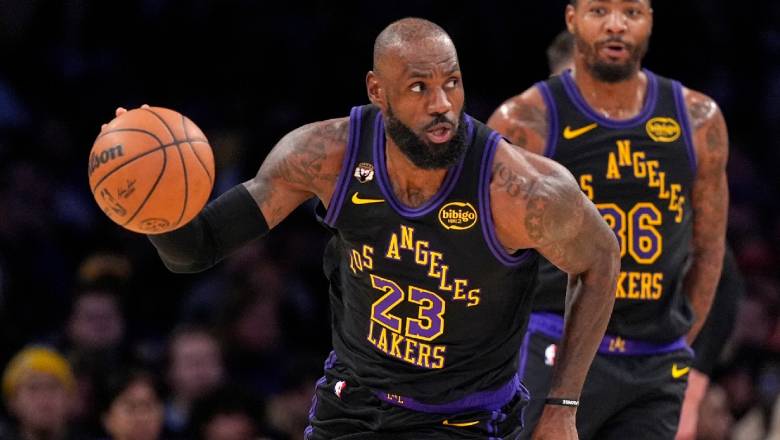 LeBron James breaks silence after coach hits back at critics - Ảnh 1