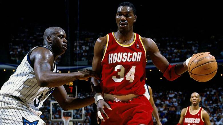 Who has the most double-doubles in NBA history? A list ranking the all-time career leaders - Ảnh 3