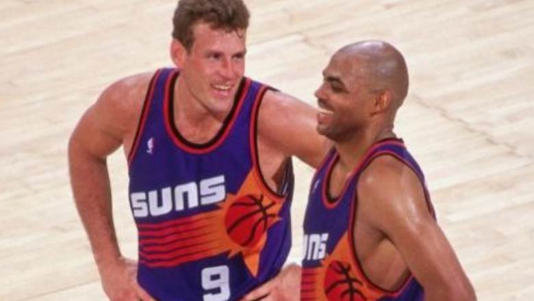 The 5 best number 9 basketball players in history: Tony Parker vs. Andre Iguodala for number 1 - Ảnh 2