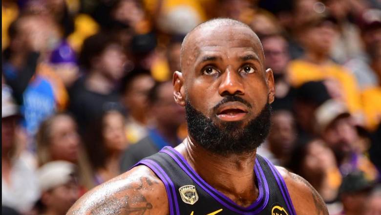 Who is LeBron James? Everything you need to know about the NBA&rsquo;s all-time leading scorer - Ảnh 2