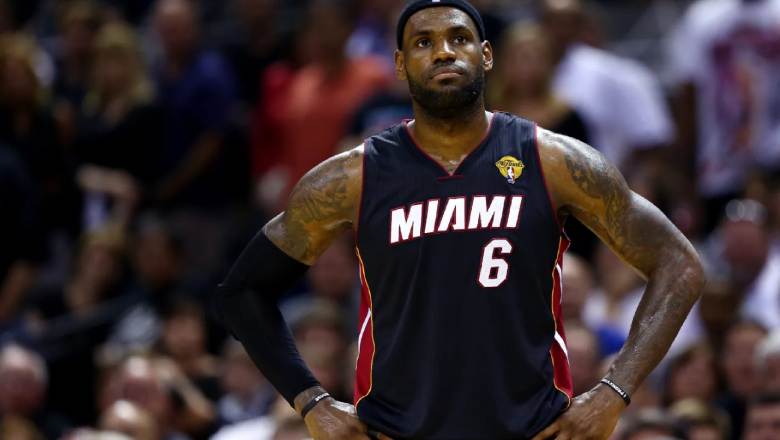 Who is LeBron James? Everything you need to know about the NBA&rsquo;s all-time leading scorer - Ảnh 3