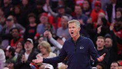 Golden State Warriors coach Steve Kerr ejected after ranting at referee